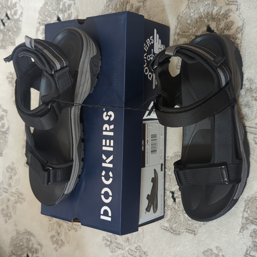 NEW Sz 11: Dockers Men’s Black Bradley 2 Sandal